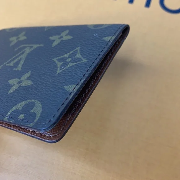 Louis Vuitton mono card/ID holder - Picture 6 of 7